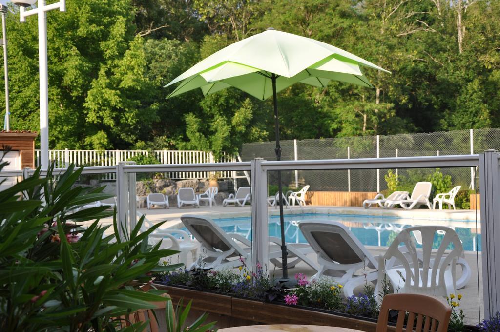 Camping La Digue Chauzon Exterior photo